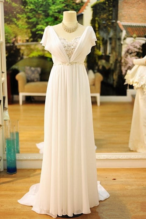 popular-vintage-wedding-dresses-bohemia-short-sleeves-beads-peals-chiffon-bridal-dress.jpg