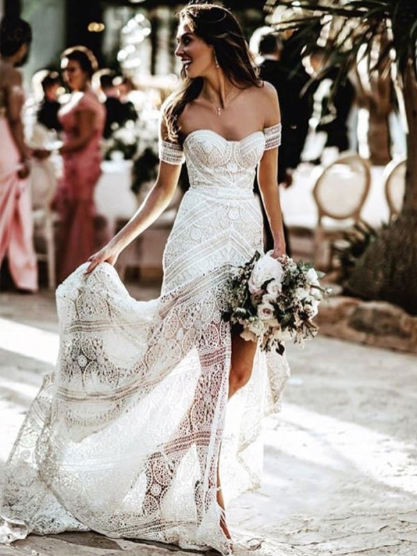 white-lace-wedding-dress-floor-length-sheath-sleeveless-sweetheart-neck-bridal-dresses-train-769.jpg