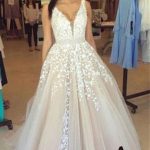 Sexy Lace Appliques Long A-Line Wedding Dress with V-Neck
