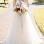 Blackless V-Neck Spaghetti Strap Ivory Wedding Dress