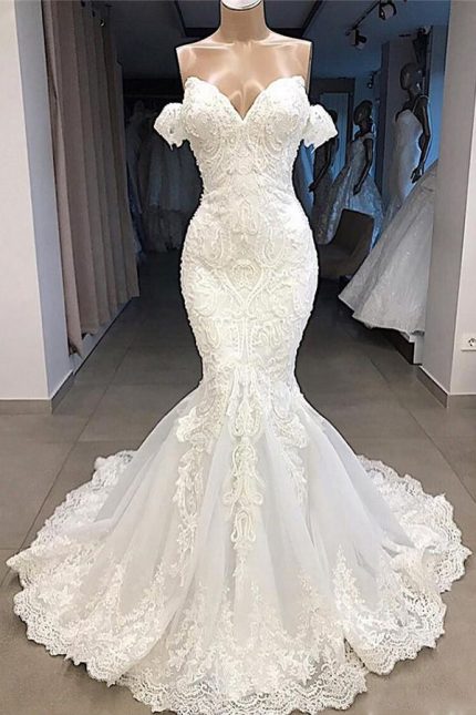 Exquisite Mermaid Sweetheart Lace Wedding Dress with Sleeves