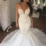 Chic Lace Mermaid Wedding Dress with Sleeveless Design