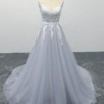 Sophisticated Tulle Spaghetti Strap A-line Wedding Dress with Applique