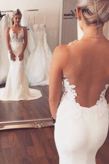 Lovely Sleeveless Beach Mermaid Wedding Dress with Applique