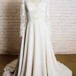 Charming Long Sleeve Chiffon A-line Wedding Dress with Applique