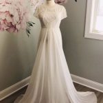Gorgeous Cap Sleeve Lace Chiffon Wedding Dress with Lovely Details