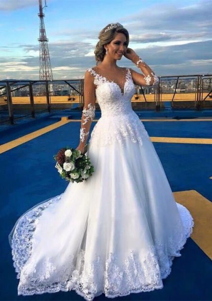 Stunning Ball Gown with Covered Button Illusion Back Chapel Tulle Wedding Dress Beaded