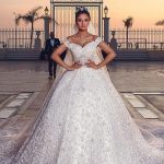 Lovely Ball Gown Off-the-Shoulder Tulle Lace Applique Crochet Flower Wedding Dress