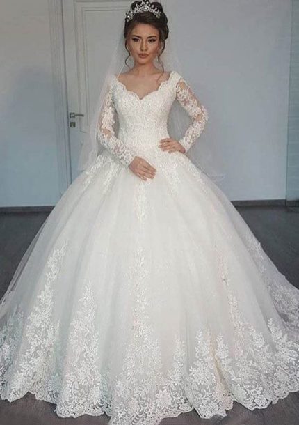 Graceful Ball Gown Queen Anne Neck Long Sleeve Lace Tulle Bridal Dress
