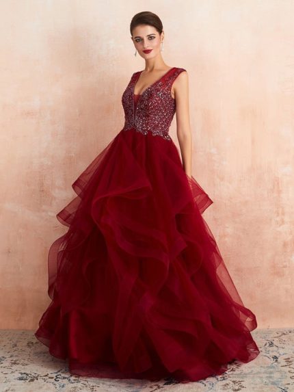 Elegant Ball Gown Princess Silhouette V-Neck Sleeveless Sequined Tulle Bridal Dress