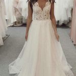 Chic Beach Ivory Long A-Line V-Neck Tulle Lace Wedding Dress
