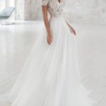 Gorgeous Beach Long A-Line Off-the-Shoulder Lace Tulle Bridal Gown