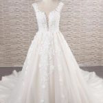 Graceful A-Line Wedding Dress with Beautiful Lace Appliques and Tulle