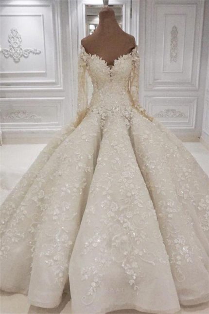 Stunning V-Neck Appliques Ball Gown Wedding Dress with Long Sleeves