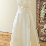 Beautiful High-Low A-Line Stain Wedding Dress with Appliques
