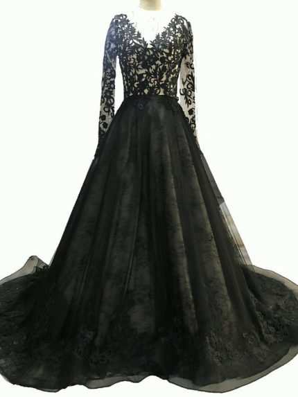 Lovely Black Tulle Princess Silhouette Wedding Dress with Lace Court Train