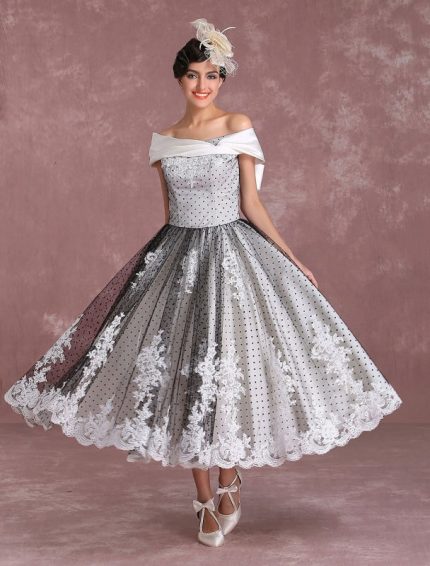 Chic Blue Backless Strapless Sweetheart Wedding Dress with Train