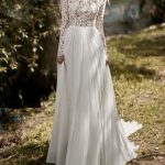 Romantic Lace Off-the-Shoulder Split Front Bridal Dress with Train