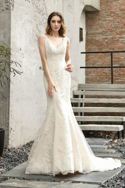 Glamorous Mermaid Satin Lace Wedding Dress with an Open Back Design