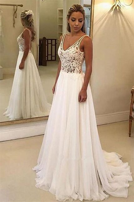 Elegant Backless Wedding Dresses with A-Line Silhouette V-Neck and Appliques Lace