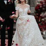 Princess White A-Line Wedding Dress with Off-the-Shoulder Floral Lace and Puffy Sleeves