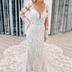 Elegant Column Wedding Dress with Lace Details and Long Sleeves