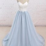 Graceful A-Line Organza Wedding Dress with Spaghetti Straps