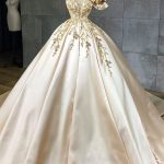 Stunning Crystal Satin Ruffles Wedding Dress with Sweetheart Neckline