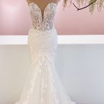 Stunning Backless Mermaid Wedding Dress with Sweetheart Neckline and Lace Appliques