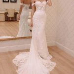 Fishtail Chapel Lace Chiffon Wedding Dress with Column Silhouette and Off-Shoulder Design