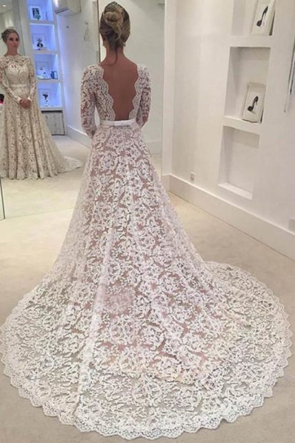 Elegant Backless Wedding Dress with Ivory A-Line Silhouette and Bateau Lace