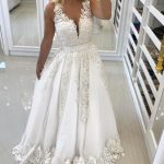 Elegant Wedding Dresses Ivory with Lace and Appliques