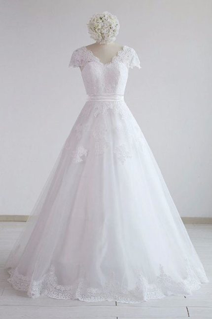 Elegant A-Line Wedding Dress Cap Sleeves Lace and Tulle