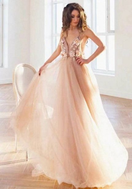 Prom Dress with Floral Pattern and Backless V-Neck Tulle LaceLong A-Line Silhouette
