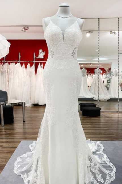 Lace Satin Open Back Wedding Dress with Spaghetti StrapsElegant Long Mermaid Silhouette