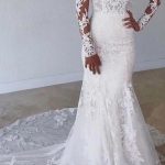Sweetheart Lace Wedding Dress with SleevesElegant Long Mermaid Silhouette
