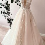 Sweetheart A-Line Tulle Wedding Dress with Appliques Lace and Elegant Long Sweetheart Neckline