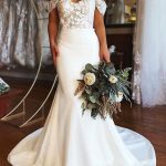 White Lace Mermaid Prom Wedding Dresses with Off-Shoulder Design and Elegant Long Train