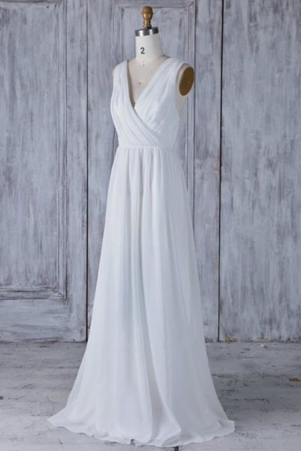 A-Line Wedding Dress with Ruffle and Elegant Chiffon Fabric