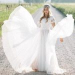 Lace Tulle Wedding Dresses with Elegant Short Sleeves