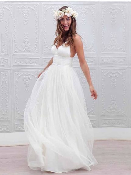 V-Neck Tulle Wedding Dresses with Elegant Spaghetti Straps