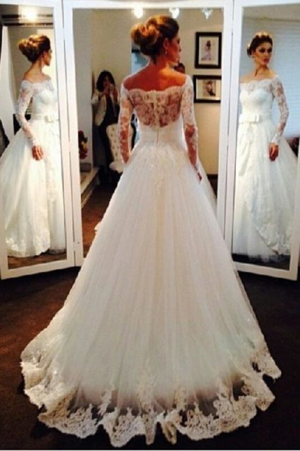 Off-the-Shoulder Long Sleeve Wedding Dress with Elegant Tulle Lace Fabric