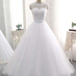 Graceful V-Neck Tulle Ball Gown Wedding Dresses with Delicate Details