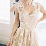 Charming V-Neck Sleeveless Floor-Length Wedding Dress with Cap Sleeves