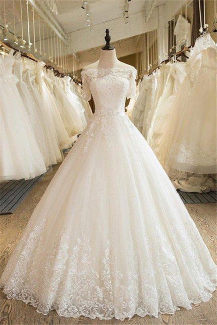 Off-the-Shoulder Lace Tulle Wedding Dresses with Applique Ball Gown Silhouette