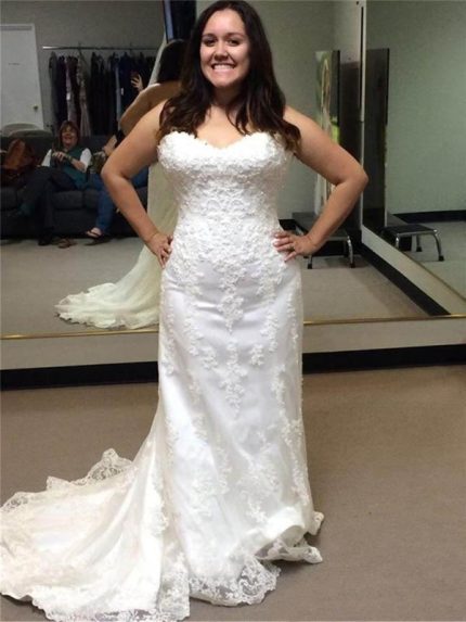 Sleeveless Lace Mermaid Wedding Dresses with Gentle Sweetheart Neckline