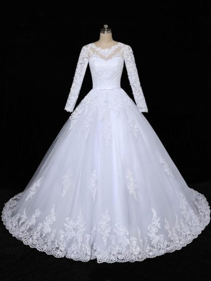 Exquisite Lace Applique Tulle Wedding Dresses with Glamorous Long Sleeves