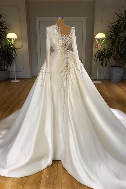 Stunning Mermaid Wedding Dresses with Pearls Long Sleeves and Detachable Train