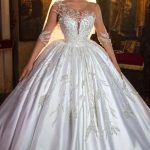 Chic Sweetheart Satin Wedding Dress with Sleevesa Gorgeous Princess Style