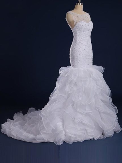 Elegant Covered Button Mermaid Wedding Dresses with Sleeveless Design